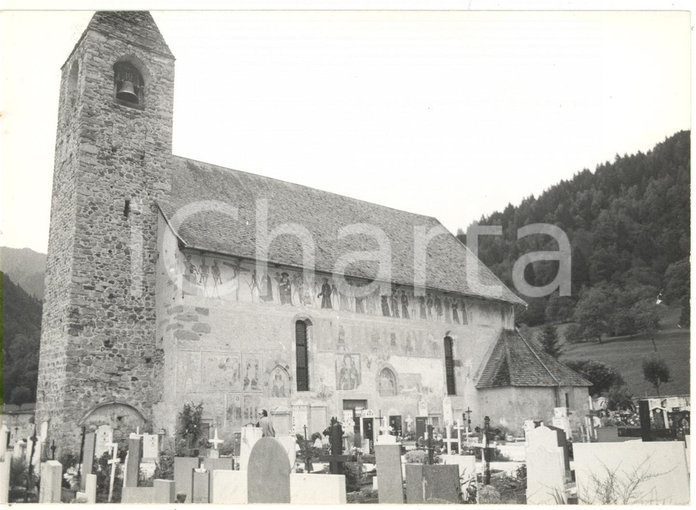 Fotografia d epoca originale 1979 PINZOLO TN Veduta del cimitero e della chiesa di San Vigilio Foto 18x13 1