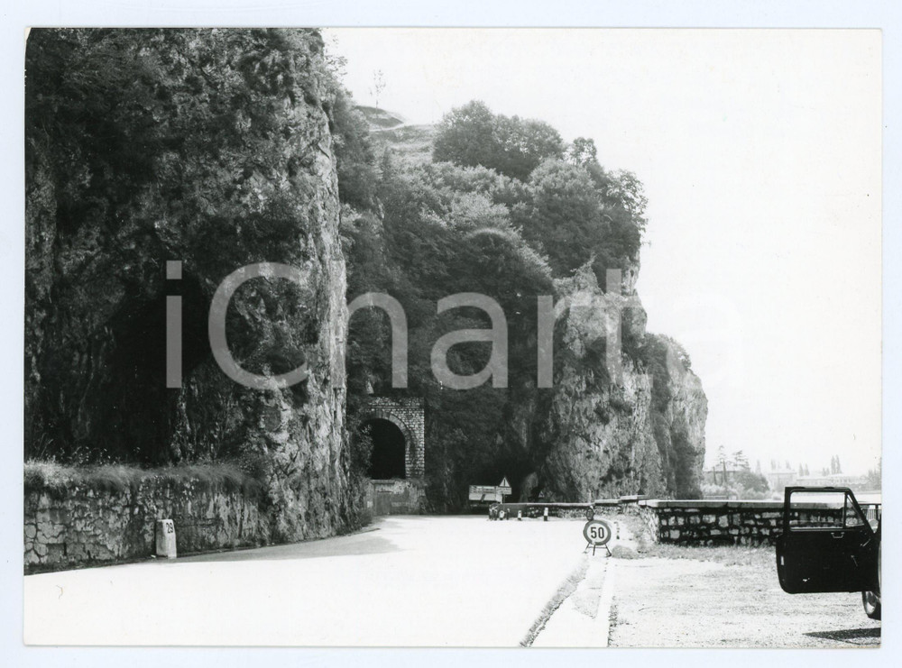 Fotografia d epoca originale 1977 LAGO D ISEO Tratto di strada con galleria  Foto 17x13 cm 1