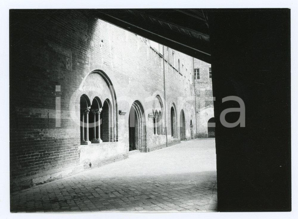 Fotografia d epoca originale 1981 STAFFARDA Sala capitolare dell Abbazia di Santa Maria  Foto 17x13 cm 1