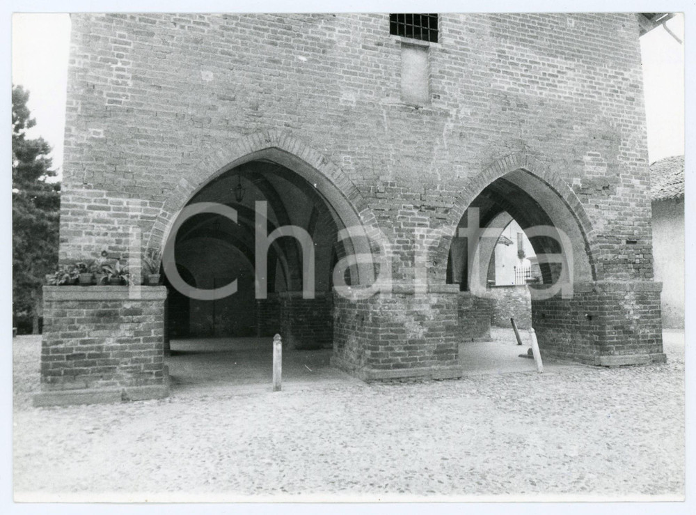 Fotografia d epoca originale 1981 STAFFARDA Loggia del mercato dell Abbazia di Santa Maria  Foto 17x13 cm 1
