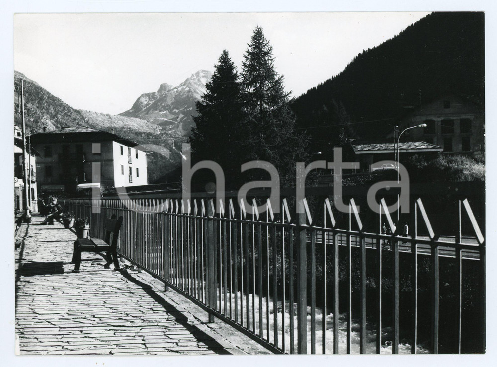 Fotografia d epoca originale 1978 LA THUILE AO Panorama del paese con Fiume Rutor  Foto 17x13 cm 1