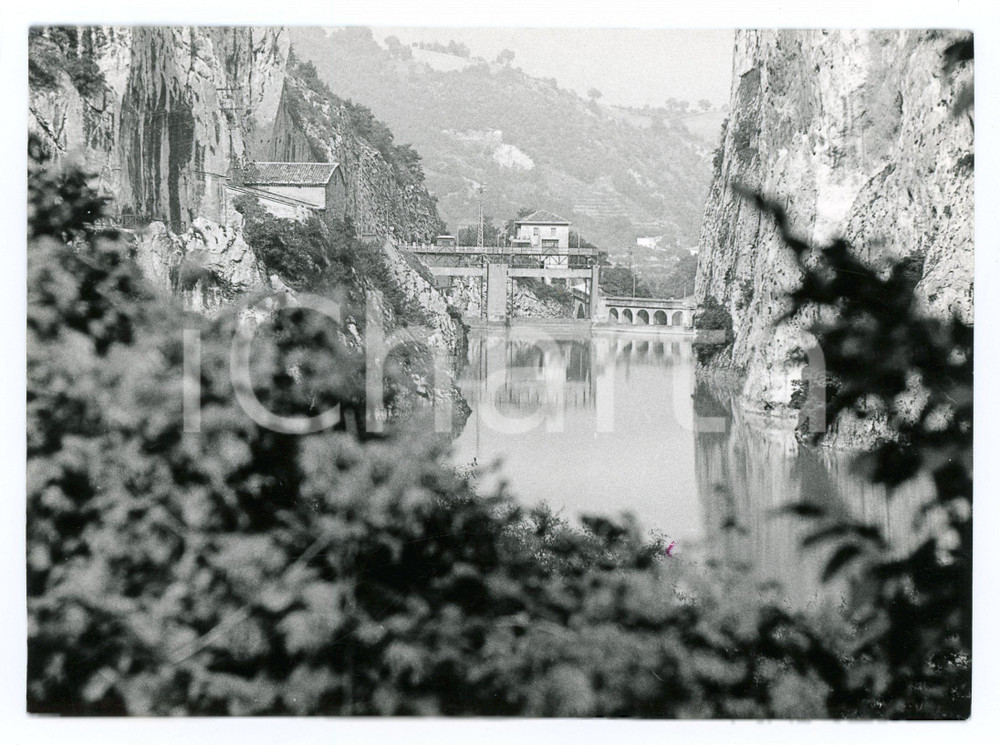 Fotografia d epoca originale 1979 FERMIGNANO Riserva GOLA DEL FURLO Diga sul fiume Candigliano  Foto 17x13 1