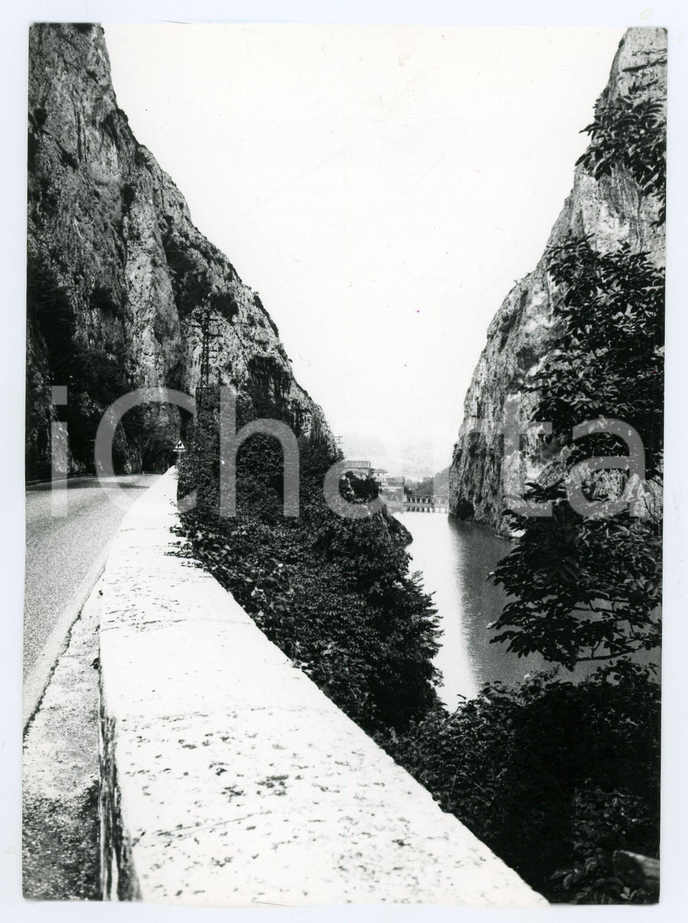 Fotografia d epoca originale 1973 FERMIGNANO Panorama della GOLA DEL FURLO Foto 13x17 cm 1