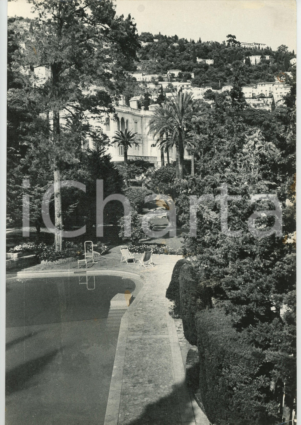 Fotografia d epoca originale 1970 ca CAP D ANTIBES Villa dell armatore greco Stauros NIARCHOS Foto 21x30 cm 2 1