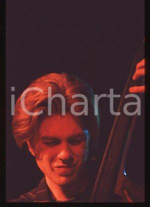 Fotografia d epoca originale Kyle EASTWOOD  MILAN Jazz bassist Performance 1999 ca  35 mm vintage slide 7 1