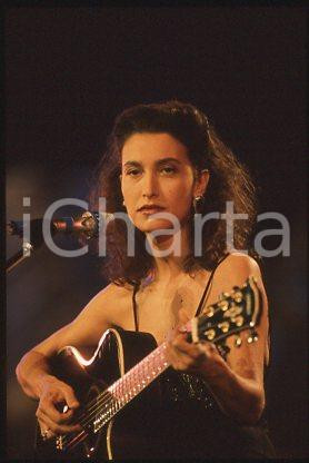 Fotografia d epoca originale Grazia DI MICHELE  MUSIC Show Italy Portrait 1990 ca  35 mm vintage slide 15 1