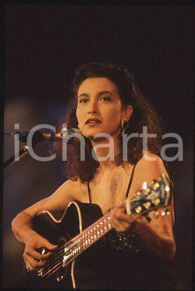 Fotografia d epoca originale Grazia DI MICHELE  MUSIC Show Italy Portrait 1990 ca  35 mm vintage slide 21 1