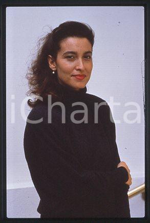 Fotografia d epoca originale Grazia DI MICHELE  ITALY Portrait of a singer 1990 ca  35 mm vintage slide 26 1