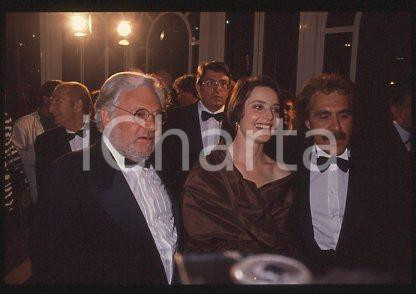 Fotografia d epoca originale Isabella ROSSELLINI Paolo VILLAGGIO  ITALY 1990 ca  35 mm vintage slide 15 1