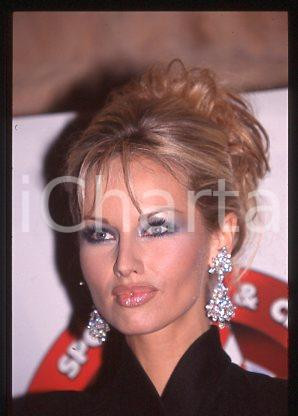 Fotografia d epoca originale Adriana SKLENARIKOVA FASHION Slovak model Portrait 1999  35 mm vintage slide 13 1