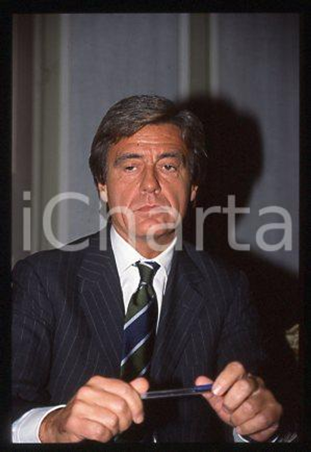 Fotografia d epoca originale Piero TESTONI  ITALY Portrait of a journalist 2000 ca  35 mm vintage slide 8 1