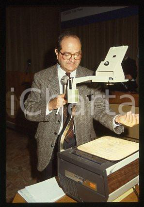 Fotografia d epoca originale Paolo FASELLA  ROMA Ritratto del Direttore Generale 1988 35mm vintage slide 15 1