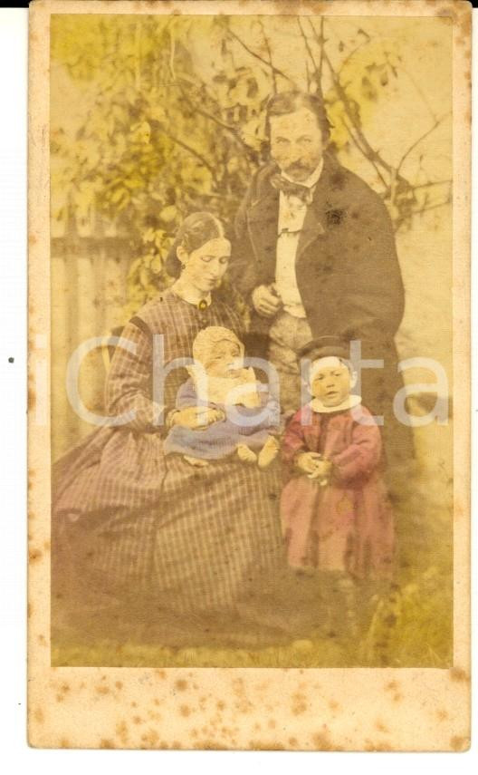 Fotografia d epoca originale 1880 ca TORINO ? Gustavo BRUNI con Ersilia COMANEDI e i figli Foto CDV 1