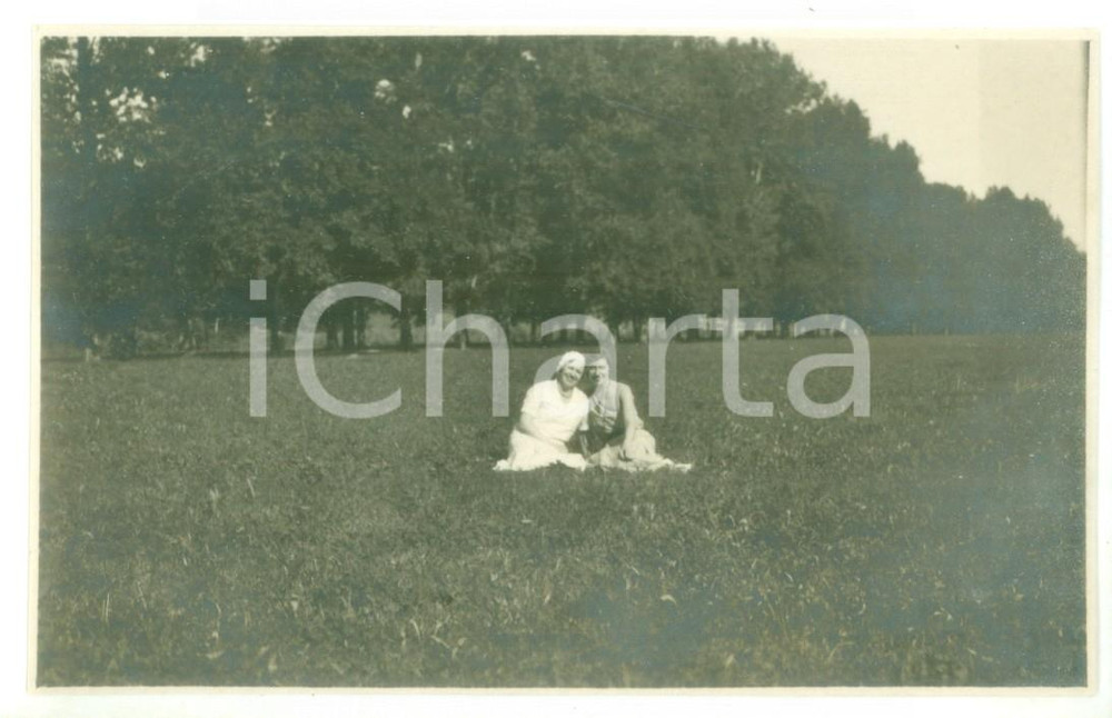 Fotografia d epoca originale 1931 FRANCAVILLA BISIO Ritratto al femminile Foto cartolina VINTAGE 1