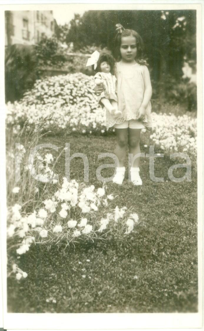 Fotografia d epoca originale 1931 SANTA MARGHERITA LIGURE Ritratto di una bambina con la sua bambola Foto 1