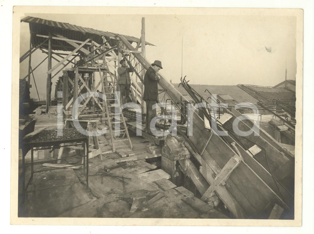 Fotografia d epoca originale 1945 MILANO TEATRO ALLA SCALA Ricostruzione post bombardamento: cantiere FOTO 1