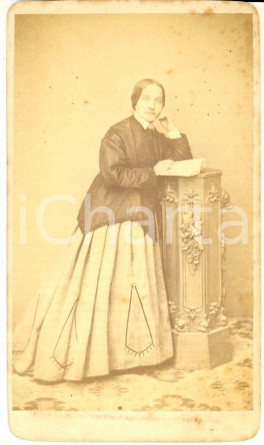 1870 ca MILANO Ritratto di Giulia BRUNI vedova CANTU' - Foto PALADINI CDV Fotografia d'epoca, su cartoncino morbido.Didascalia manoscritta al verso. FAIR/discreto fioriture Formato: 6x10 cm originale e autentica 1