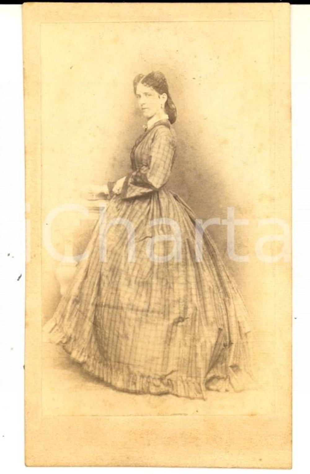 Fotografia d epoca originale 1870 ca COMO Ritratto di Olimpia COMANEDI in FERRARI  Foto BOTTA CDV 1