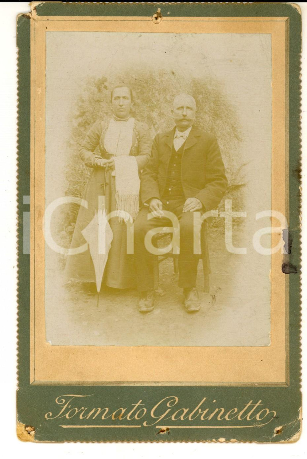 1890 ca ITALIA Ritratto di coppia con l'ombrellino *Foto VINTAGE gabinetto