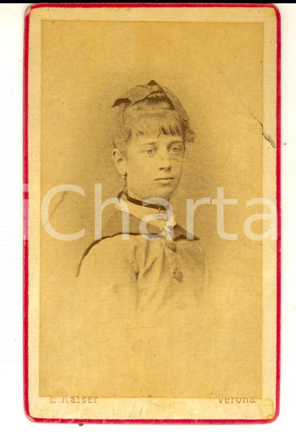 Fotografia d epoca originale 1870 ca VERONA Ritratto di una giovane donna  Foto Lodovico KAISER CDV 1
