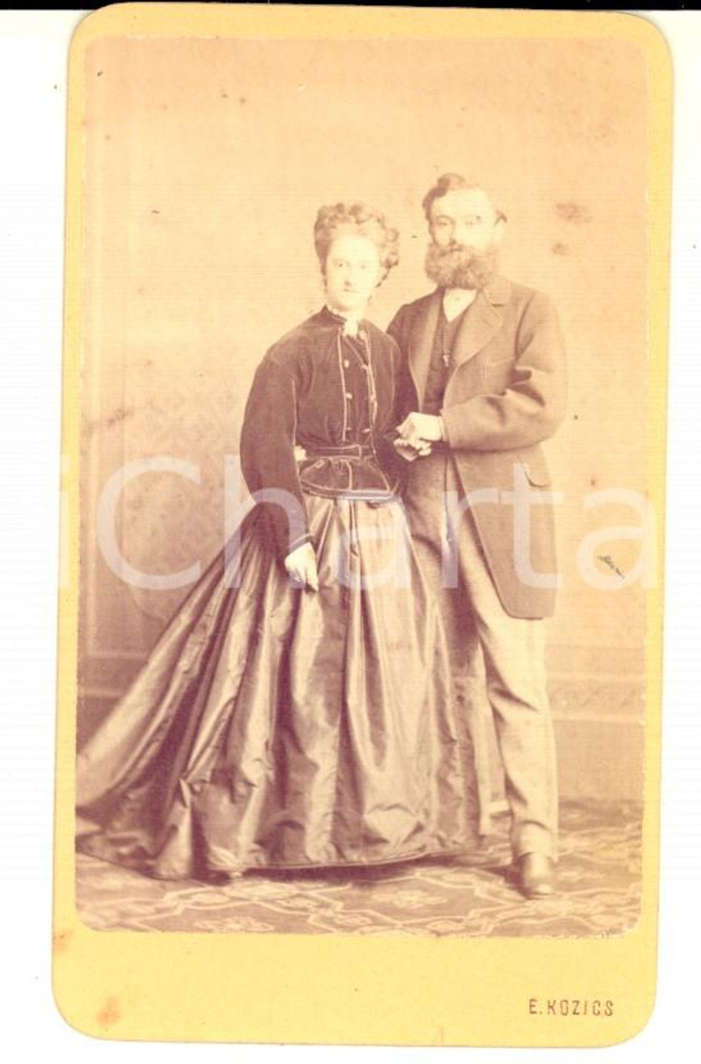 Fotografia d epoca originale 1870 ca BRATISLAVA Ritratto di una coppia di sposi  Foto E. KOZICS CDV 1