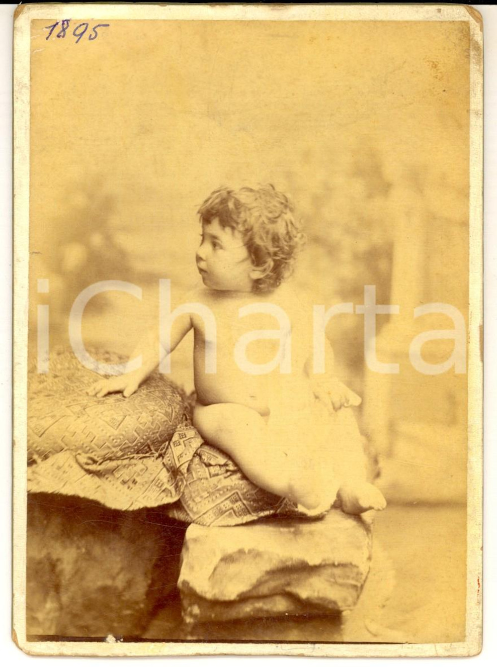 Fotografia d epoca originale 1895 MILANO Ritratto di bambino a un anno  Fotografia Enrico ABENI 11x14 1