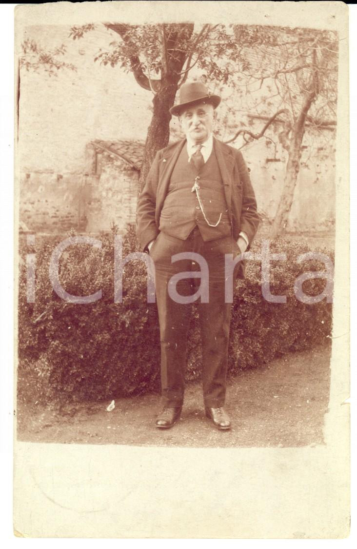 Fotografia d epoca originale 1925 CASALE MONFERRATO Ritratto di un eterno giovanotto  Foto cartolina 1