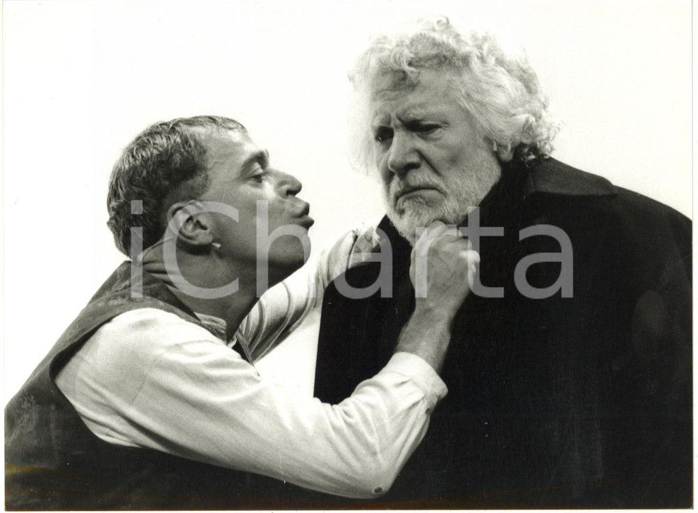 Fotografia d epoca originale 2000 MILANO Piccolo Teatro  Riccardo BINI e Mino BELLEI in La vita Ã¨ sogno 1