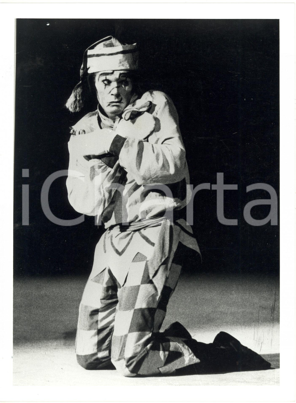 Fotografia d epoca originale 1989 BALLETTO CLASSICO  Patrick DUPOND in Petrushka  Ritratto Foto 18x24 cm 1