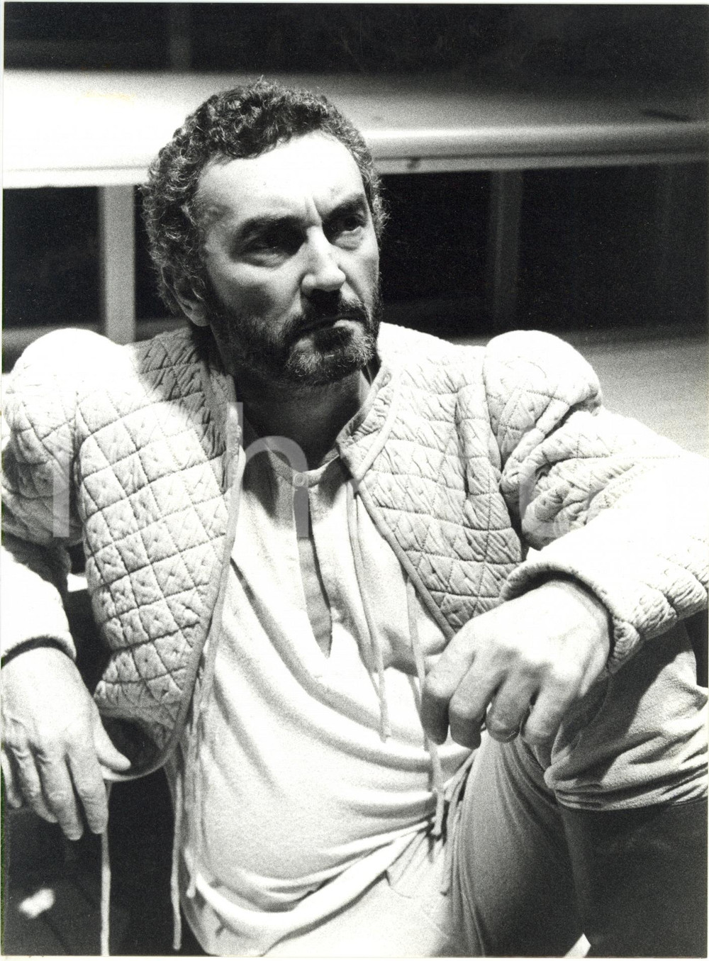 Fotografia d epoca originale 1989 MILANO Piccolo Teatro  Massimo FOSCHI ne Il Conte di Carmagnola Foto 1