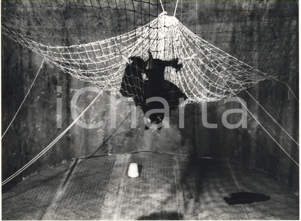 Fotografia d epoca originale 1989 MILANO Compagnia Teatro dell Elfo  Ida MARINELLI in Quartetto Foto 1