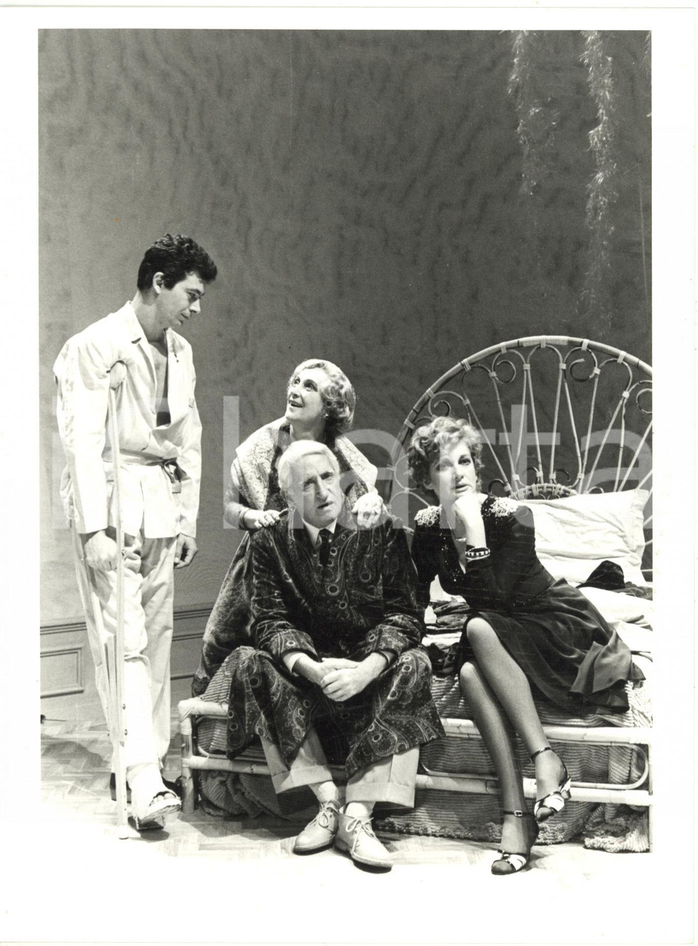 Fotografia d epoca originale 1984 COMPAGNIA GRAVINA  Mario CAROTENUTO Roberto ALPI Carla GRAVINA Gianna DIAZ 1