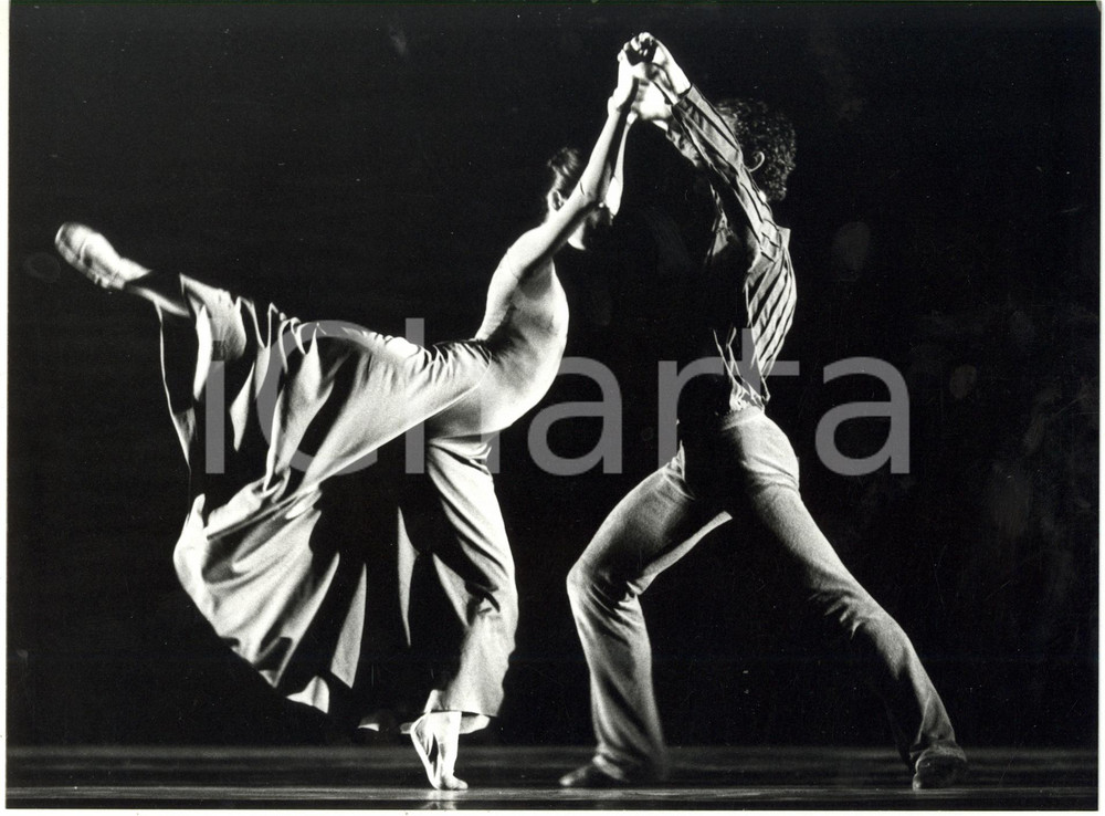 Fotografia d epoca originale 1986 MILANO SCALA Maurizio VANADIA Elisabetta ARMIATO La Cathedrale Engloutie 1