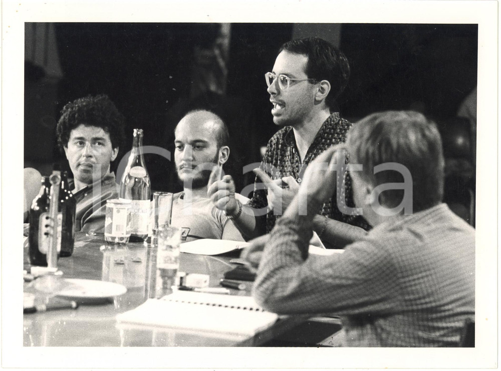 Fotografia d epoca originale 1985 MILANO Teatro dell Elfo  Antonio CATANIA Claudio BISIO Gabriele SALVATORES 1