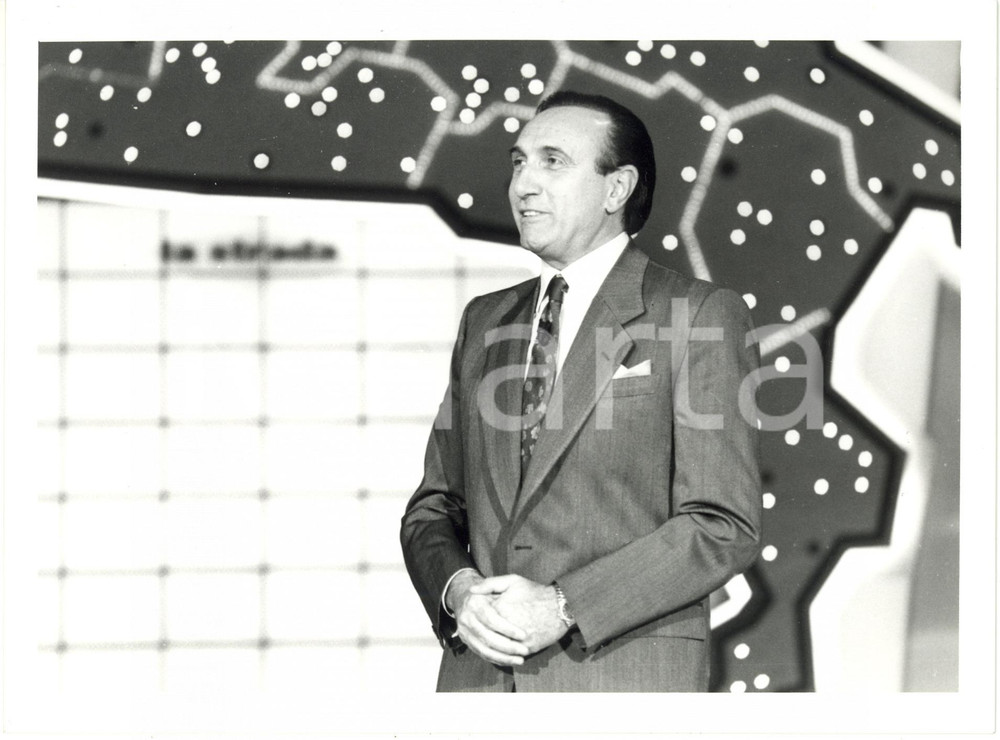 1991 RAI UNO "Varietà" - Pippo BAUDO - Ritratto del conduttore *Foto 24x18 cm