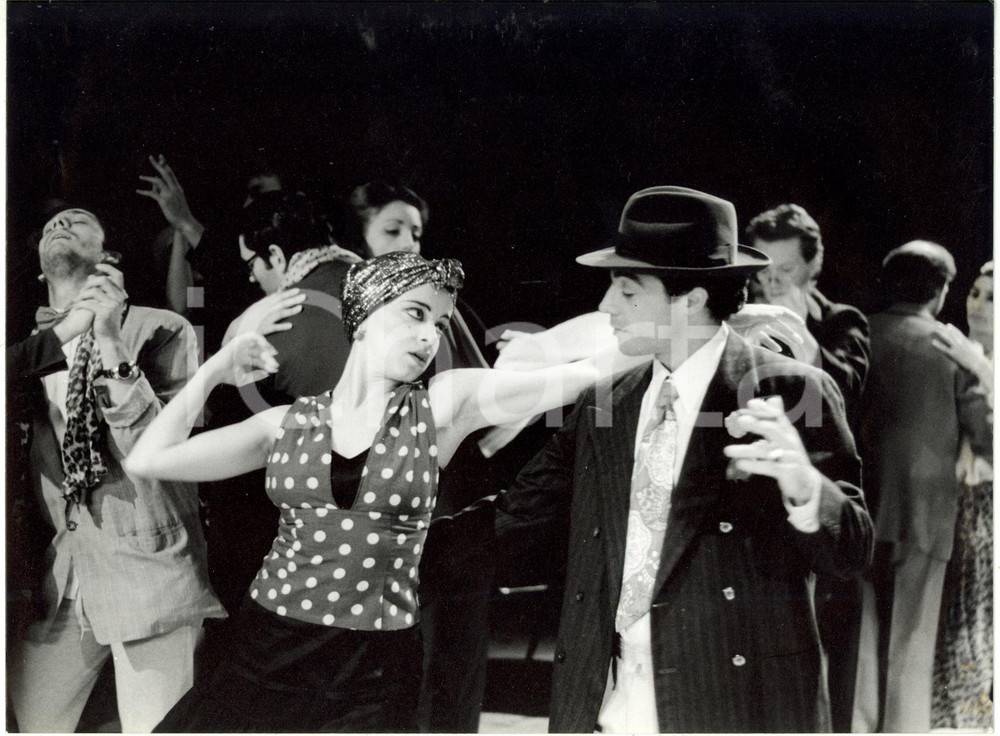 Fotografia d epoca originale 1997 ITALIA TEATRO  E ballando...ballando Regia di Giancarlo SEPE Foto 24x18 1