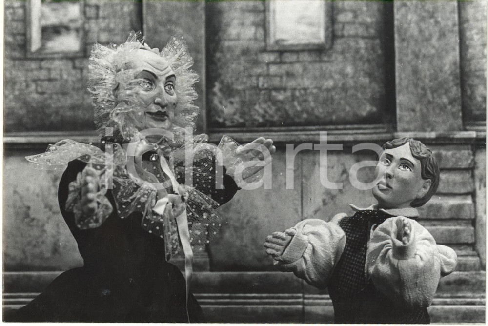Fotografia d epoca originale 1975 ca ITALIA TEATRO  Tre opere di burattini Regia di Massimo MASINI Foto 1