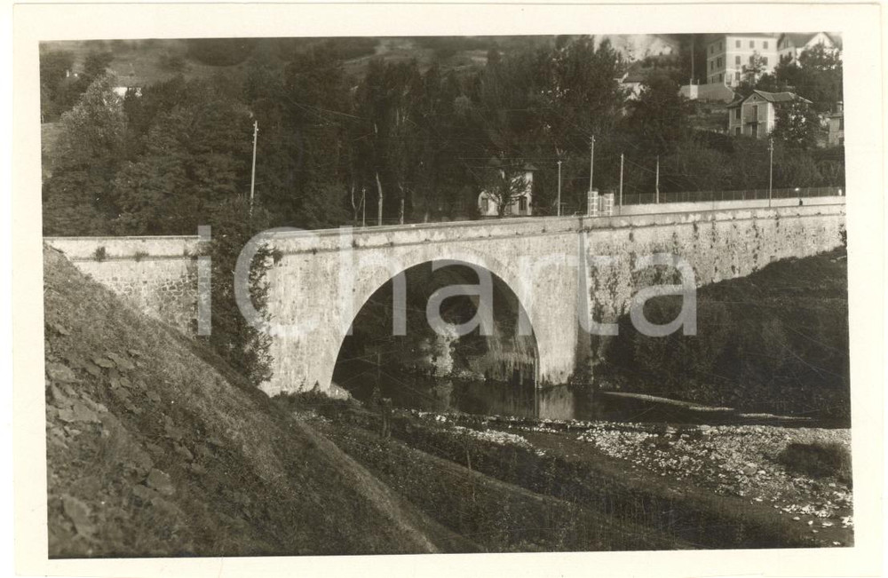 Fotografia d epoca originale 1950 ca VOLTAGGIO AL Ponte sul torrente LEMME  Foto VINTAGE 14x9 cm 1