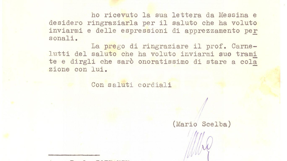1962 ROMA Lettera Mario SCELBA per ringraziamenti - AUTOGRAFO Lettera dattiloscritta, con firma autografa di Mario Scelba.Su carta intestata "Camera dei Deputati".CONDIZIONI: VERY POOR (piegatura centrale d'epoca, piccoli strappi e mancanze laterali, macchie)PAGINE: 1    originale e autentica 1