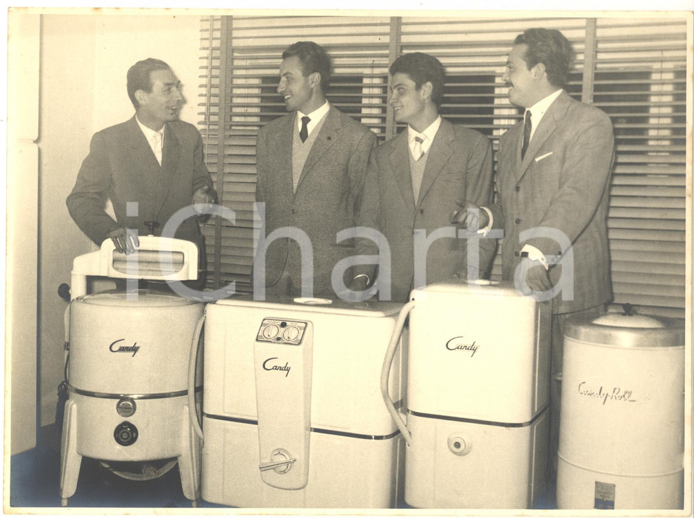 Fotografia d epoca originale 1960 ca s. l. CANDY Elettrodomestici  Presentazione nuovi modelli 3 Foto 1