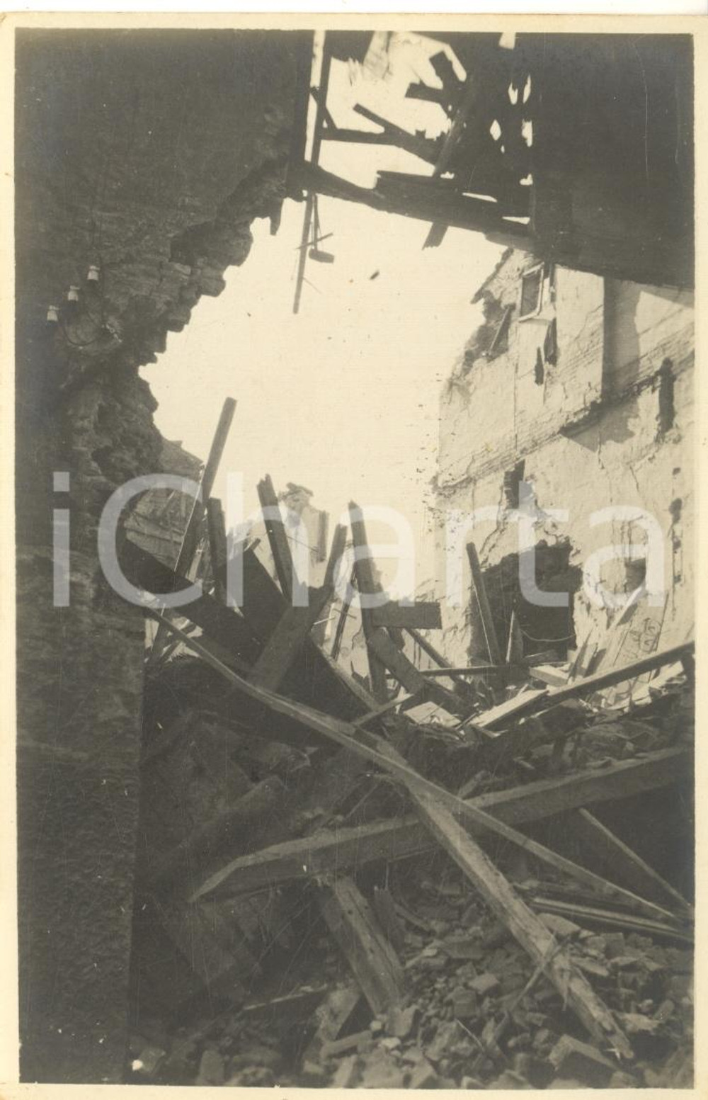1918 WW1 PADOVA Bombardamenti austriaci - Interno via Garibaldi 25 - Foto 9x13