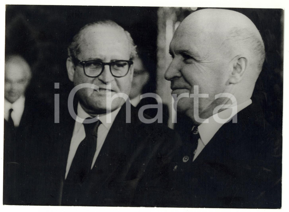 1971 VIENNA Conferenza SALT - Gerard SMITH con Vladimir SEMENOV - Foto 18x13