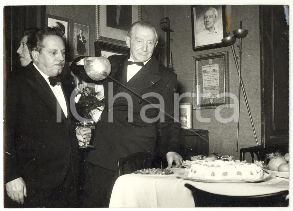 1957 ROMA Lo schermidore Agesilao GRECO festeggia il 93° compleanno - Foto 18x13