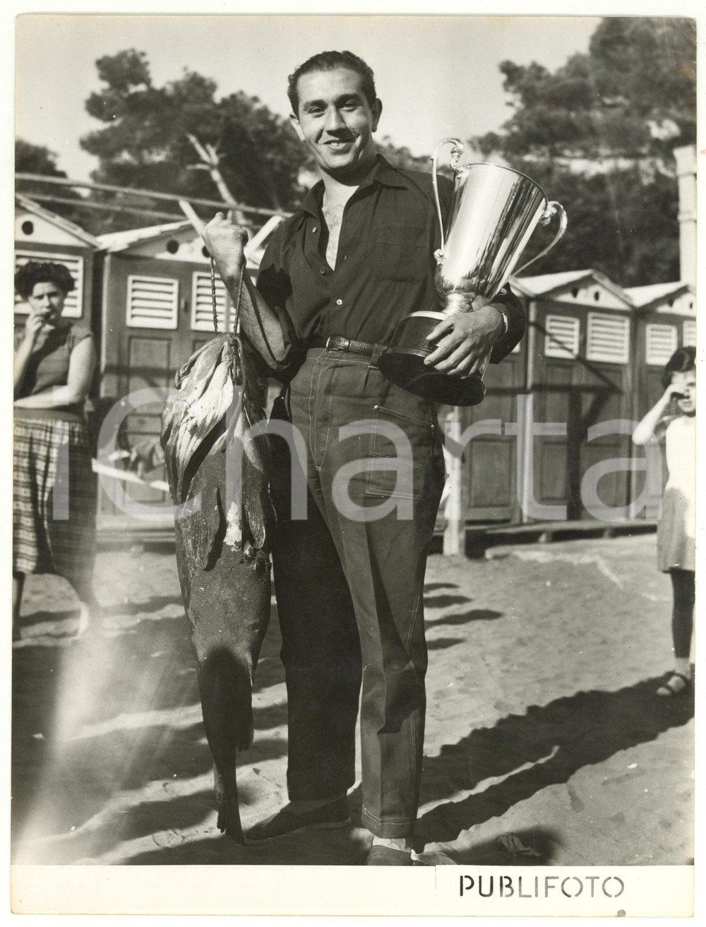 1953 SESTRI LEVANTE 1^ Gara di Pesca Subacquea - Il vincitore Claudio NOVARESE