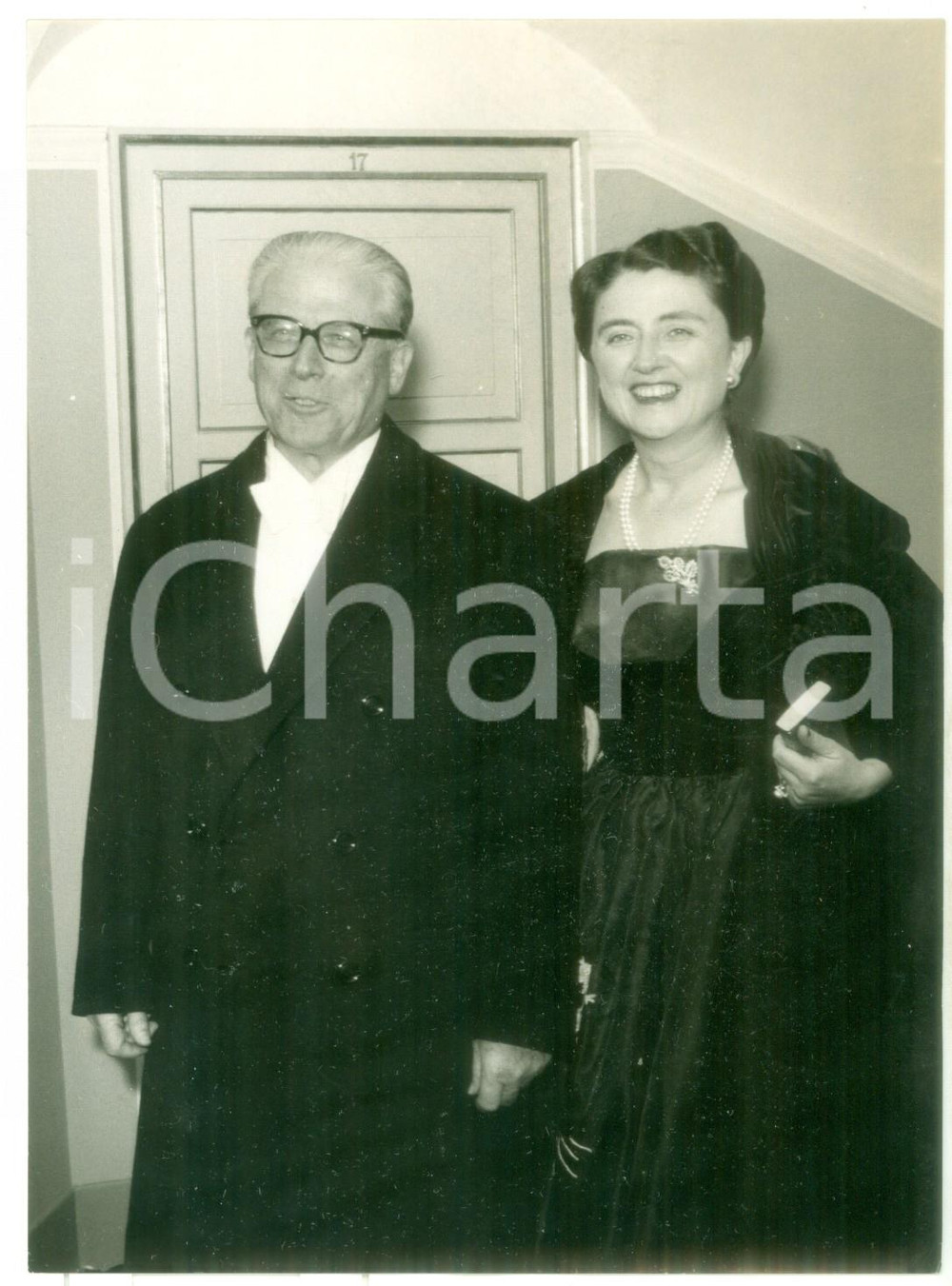 1957 MILANO Teatro alla Scala - Giovanni GRONCHI con la moglie Carla BISSATINI 