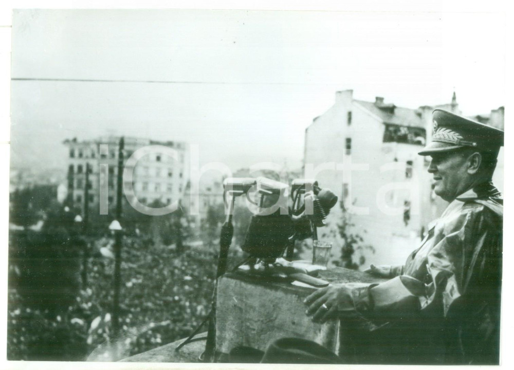1950 ca SKOPJE Josip Broz TITO sorride alla folla *FOTOGRAFIA 18x13 cm