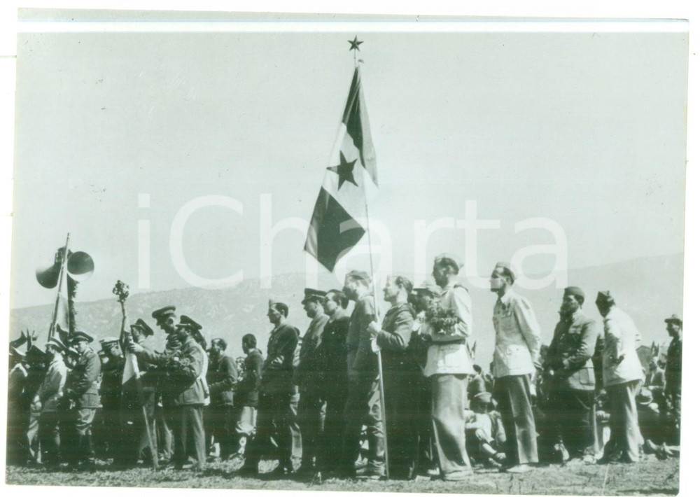 1953 OKROGLICA Le rappresentanze militari ascoltano discorso di Josip BROZ TITO