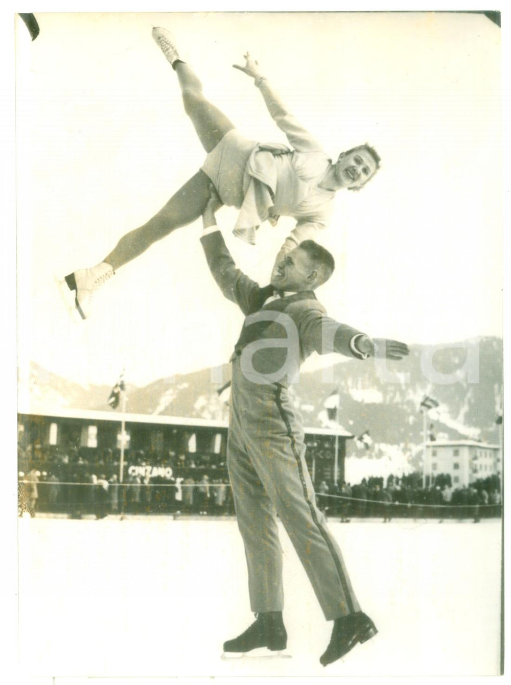 1959 DAVOS Campionati europei PATTINAGGIO DI FIGURA - Nina e Stanislav ZHUK