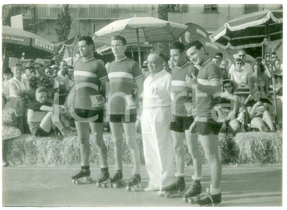 1955 ca FINALE LIGURE - Pattinaggio corsa su strada 10000 m - Squadra francese