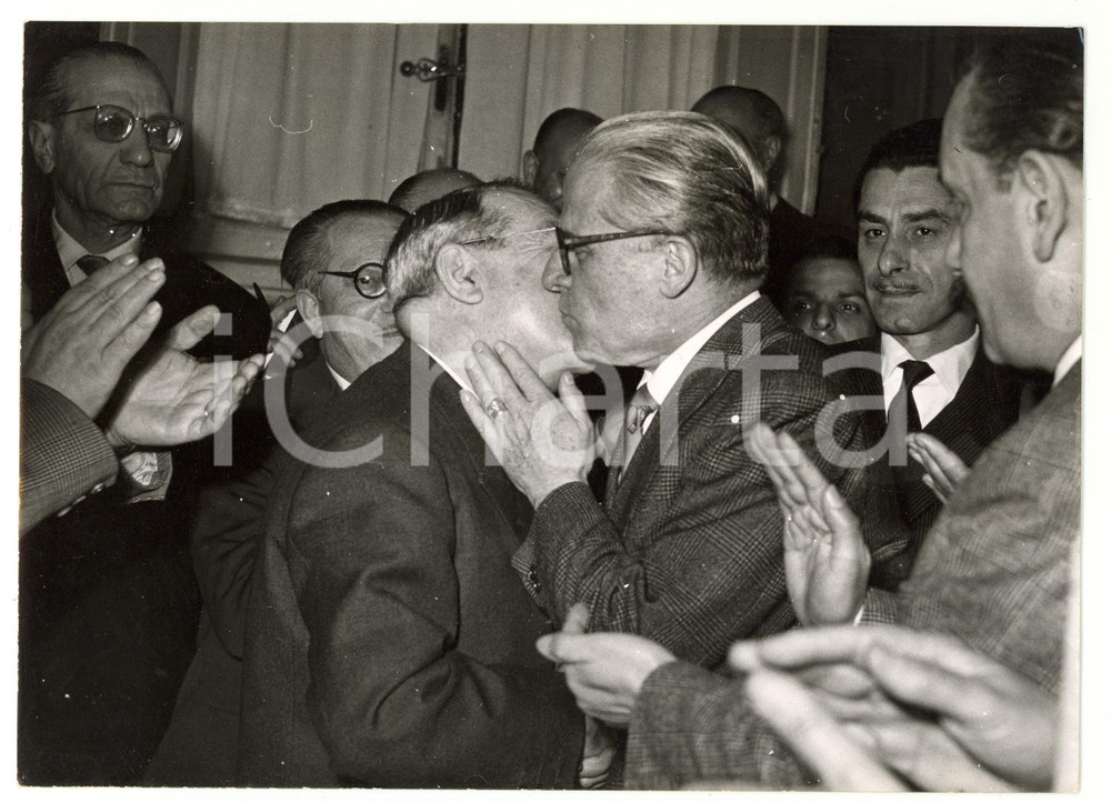 1955 ROMA Giovanni GRONCHI riceve gli omaggi dei giornalisti - Foto 18x13 cm